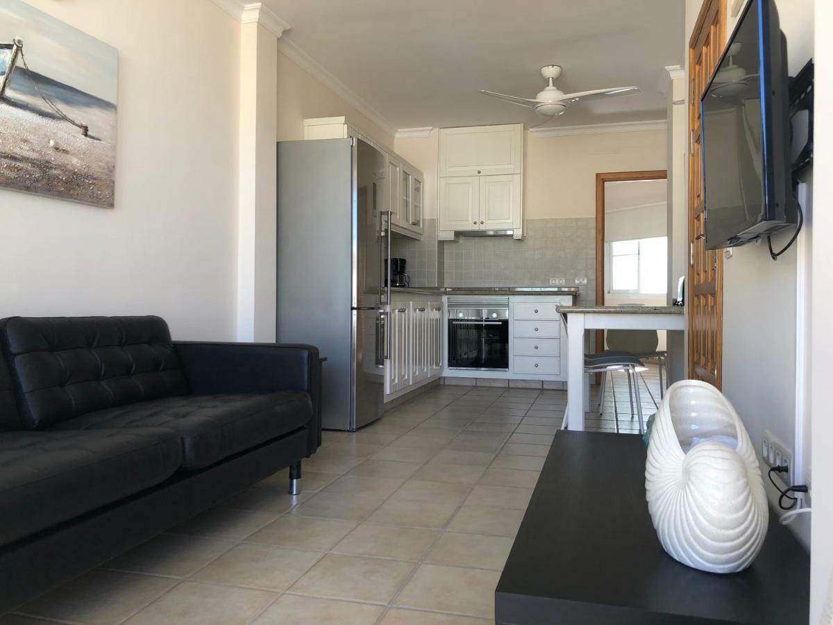 Apartamentos El Faro Пуэрто-Наос Экстерьер фото