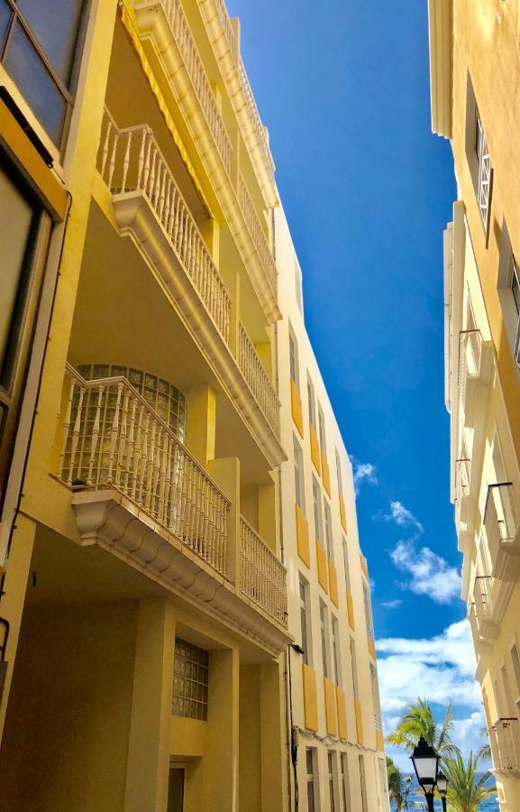 Apartamentos El Faro Пуэрто-Наос Экстерьер фото