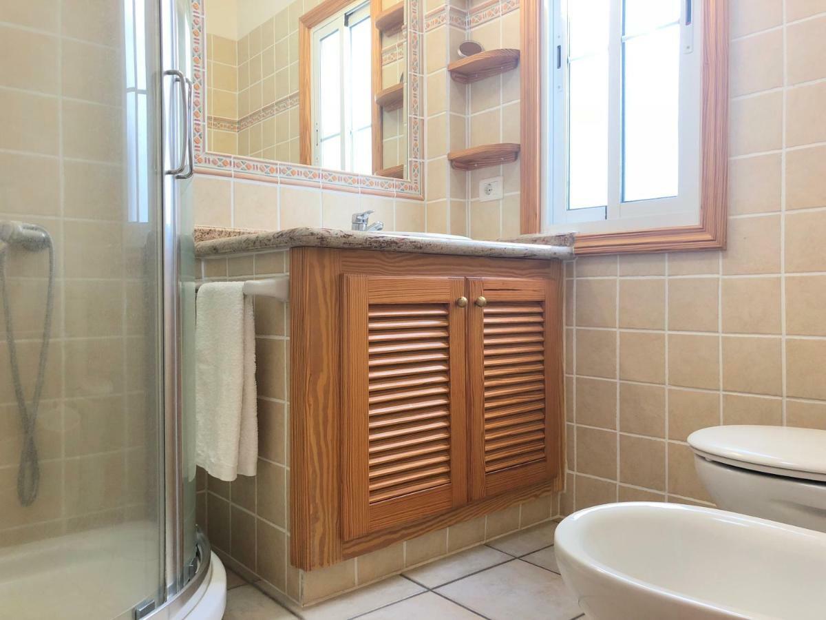 Apartamentos El Faro Пуэрто-Наос Экстерьер фото